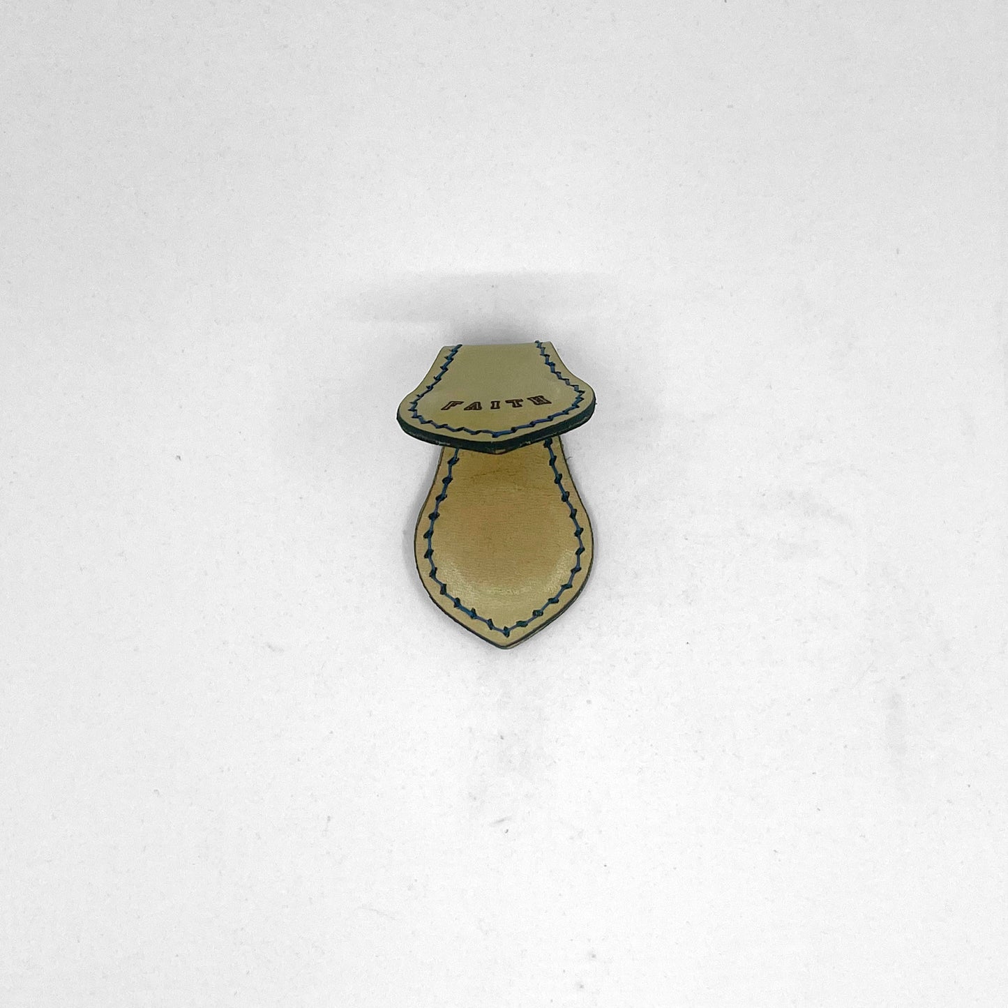 FAITH Magnetic Clip Maalik