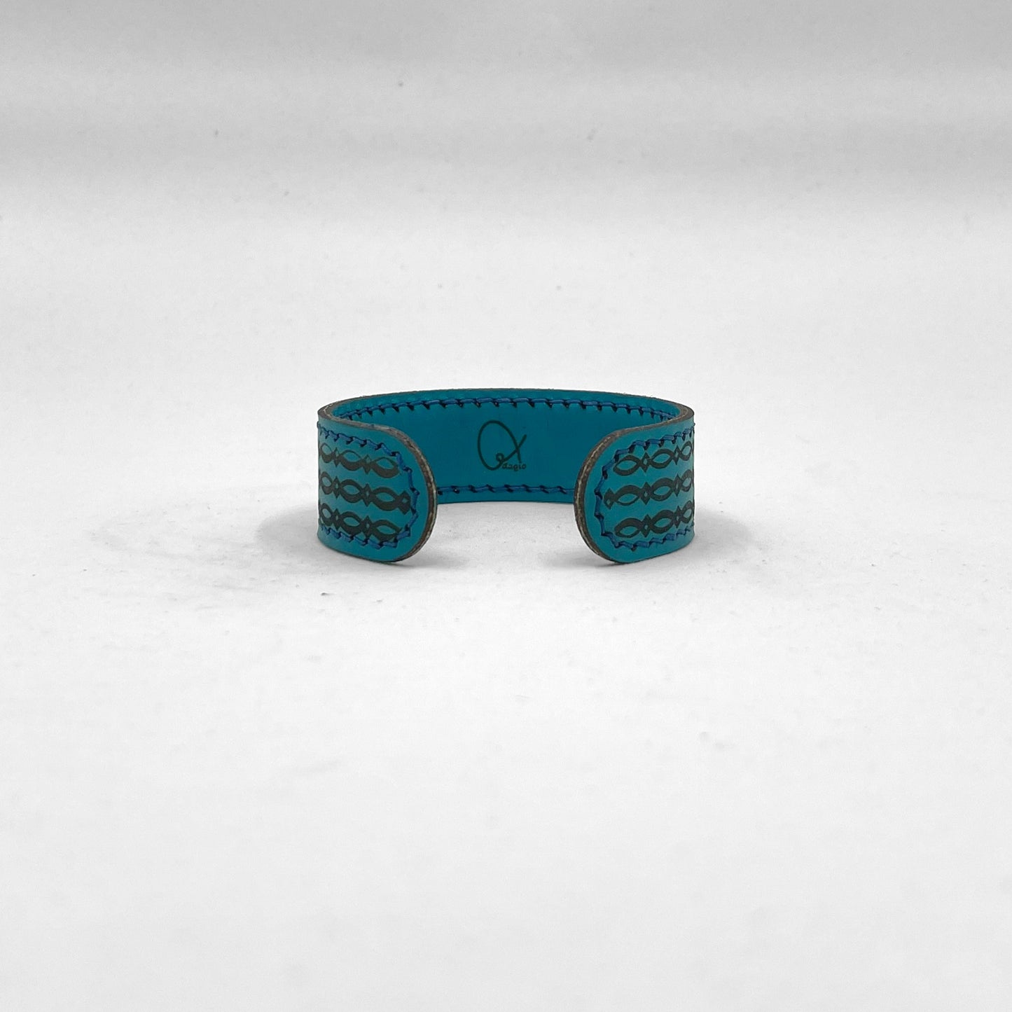 Servant of God Curved Bangle (Large) Gabryjei