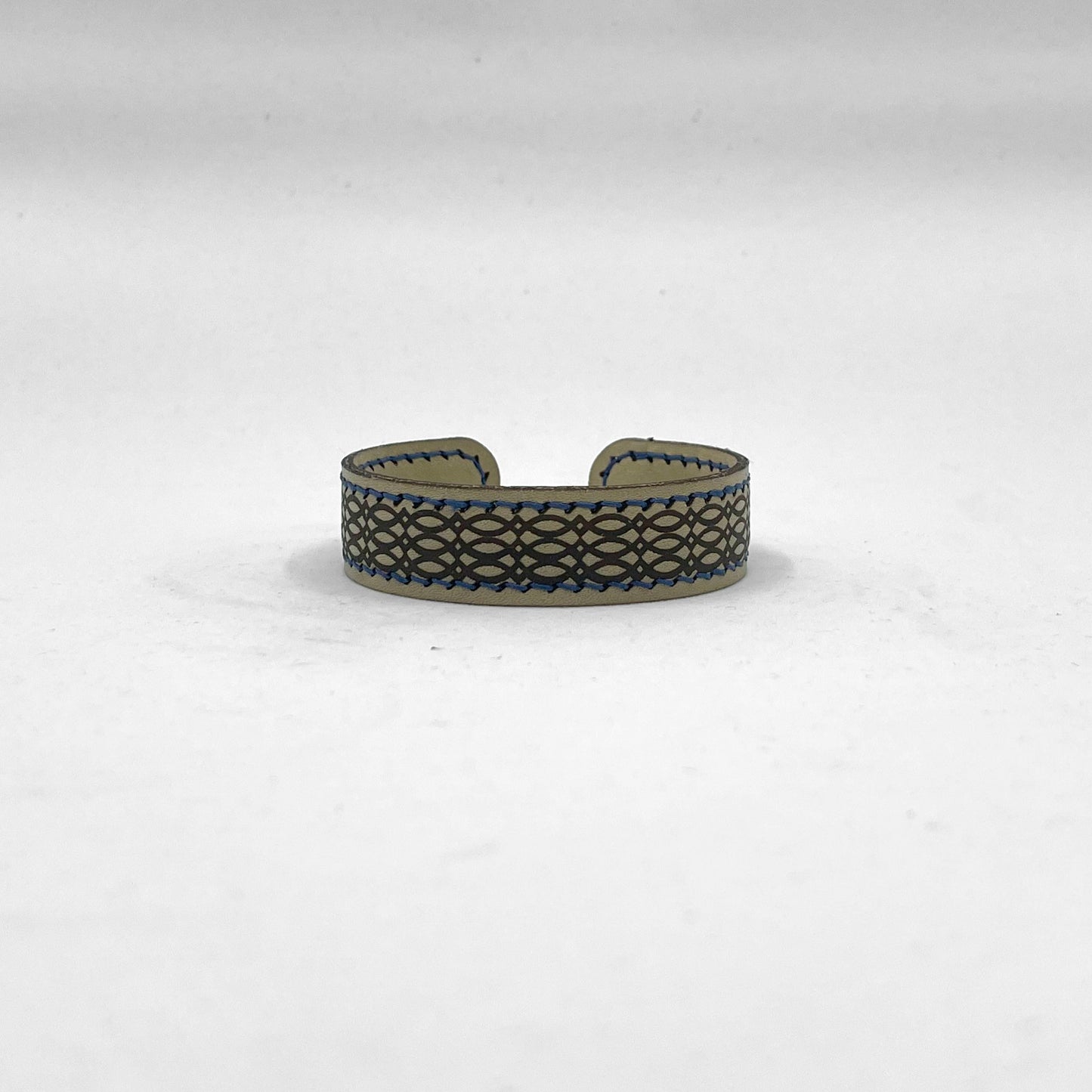 Servant of God Curved Bangle (Small) Gaby