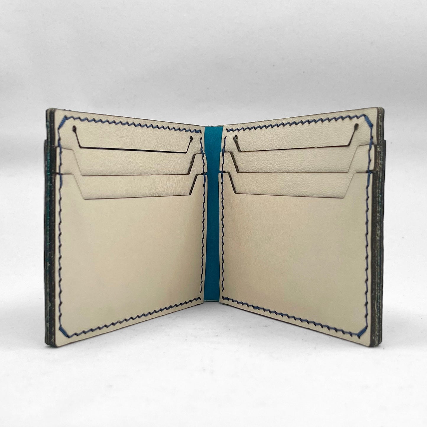 Messenger Short Wallet Wynn